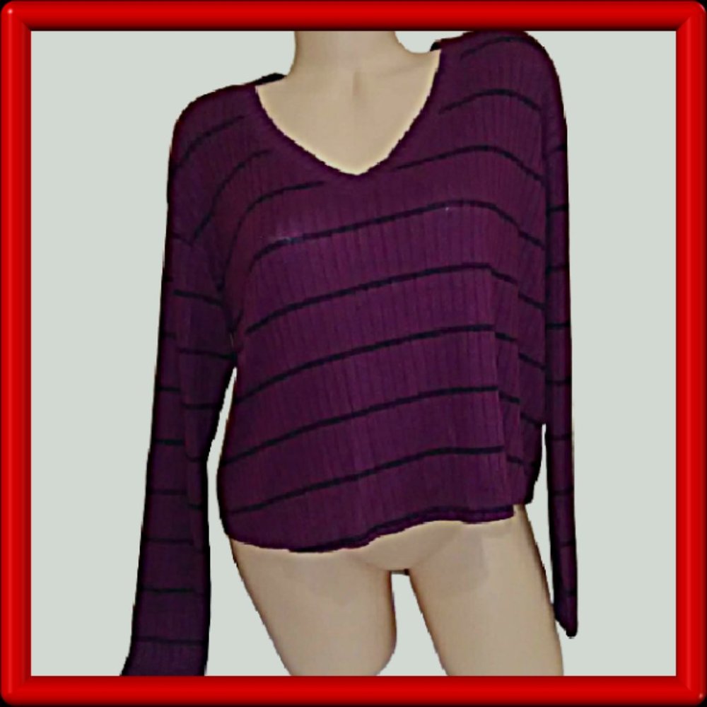 Pink Victoria's Secret Cropped Ribbed T-shirt - M